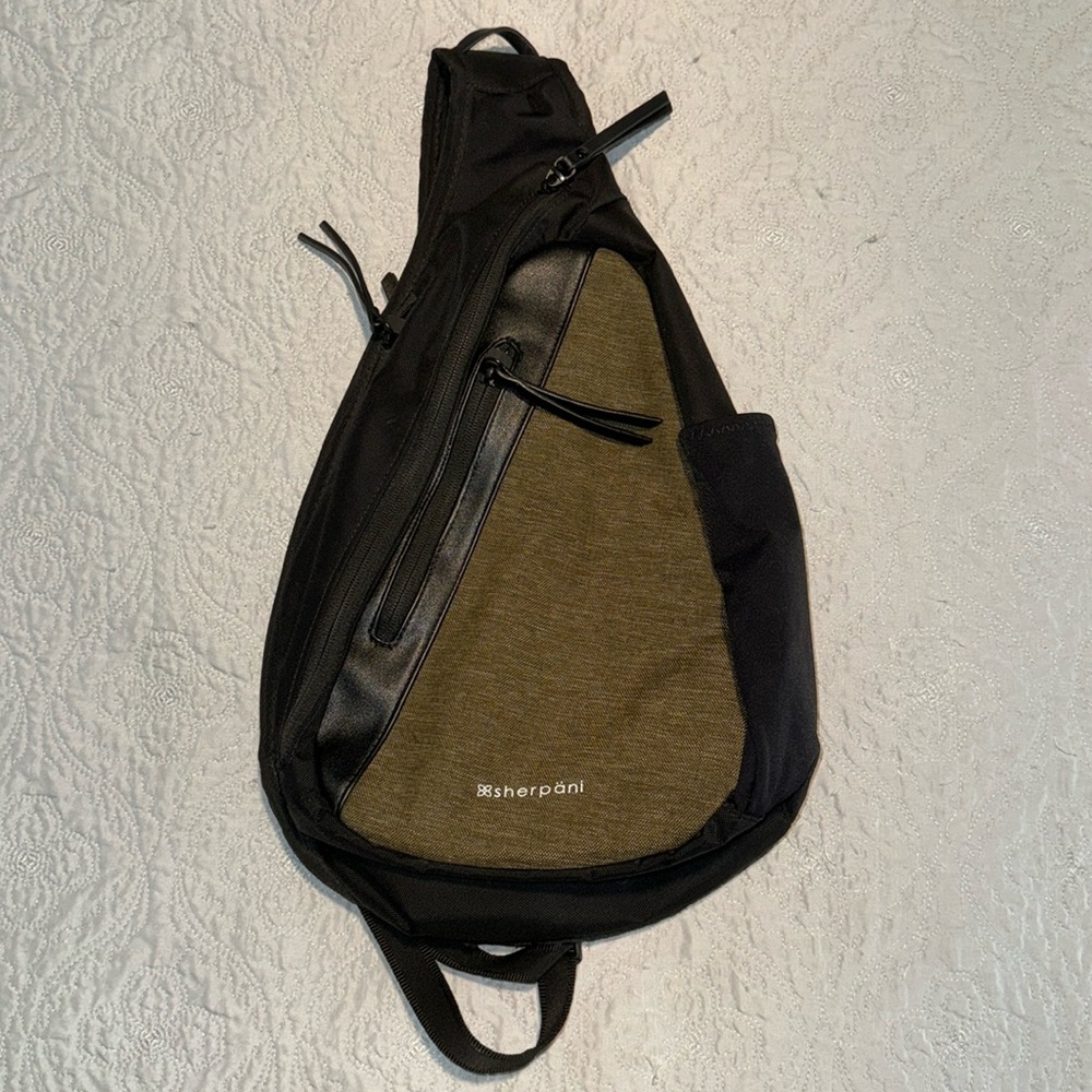 Sherpani Sling Bag